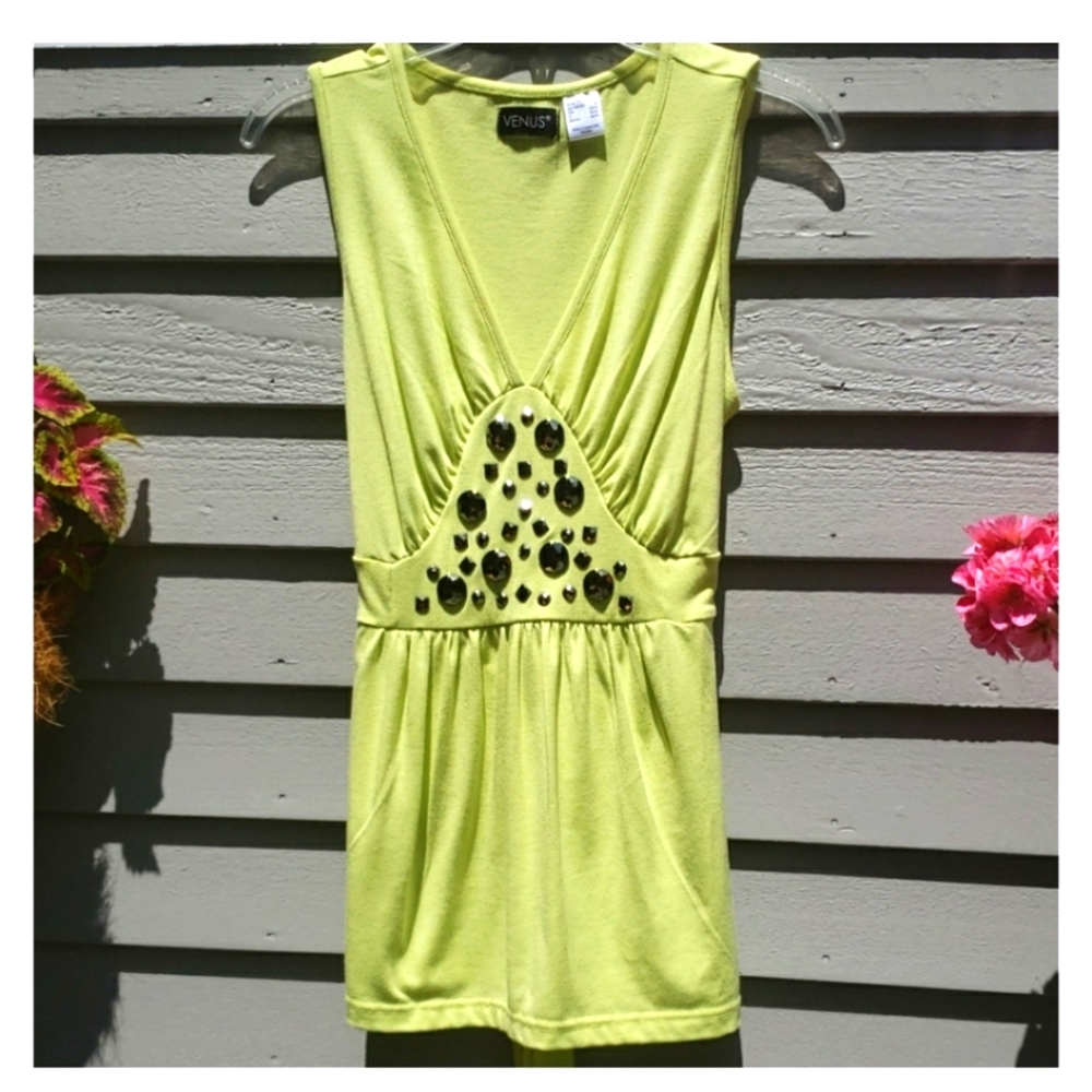 Venus v neck top